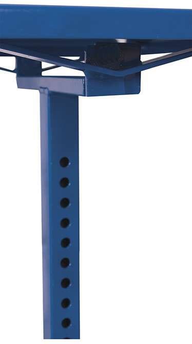 Pupitre d'atelier avec 4 rebords en tube d'acier