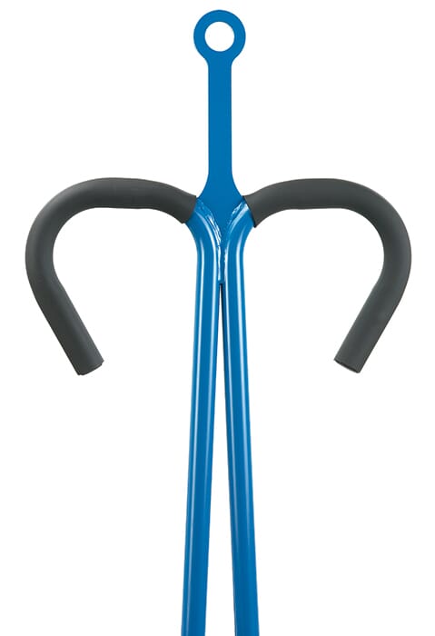 Remorque à bras avec oeillet